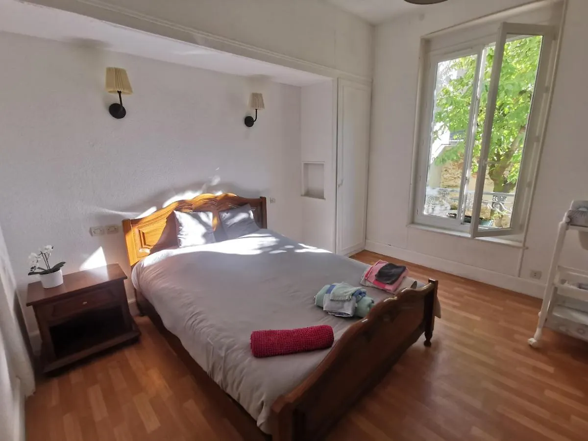 Appartamento Location meublée vichy avec cour privative 0*,