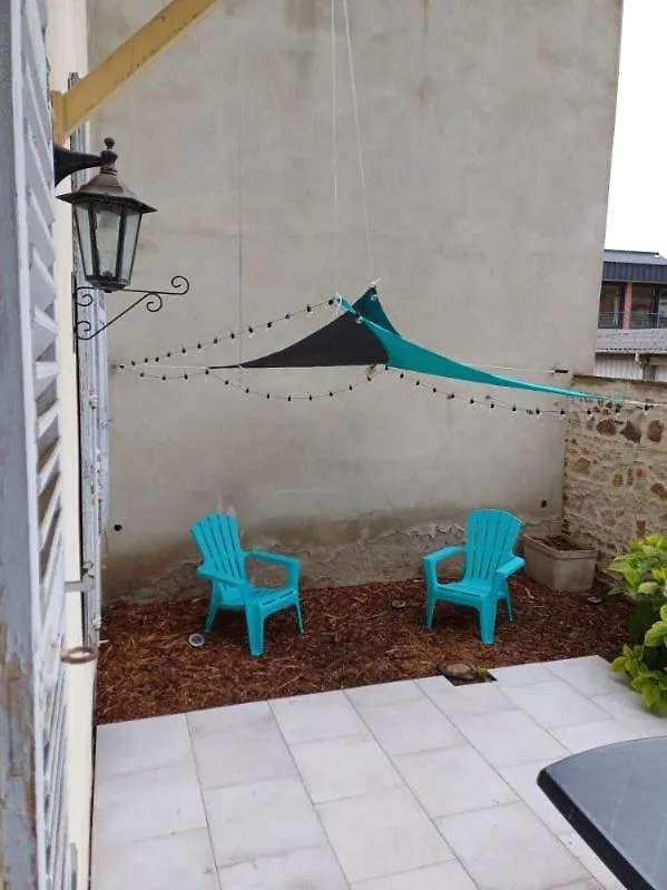 Appartamento Location meublée vichy avec cour privative
